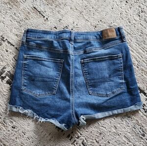 American Eagle High Rise Shortie